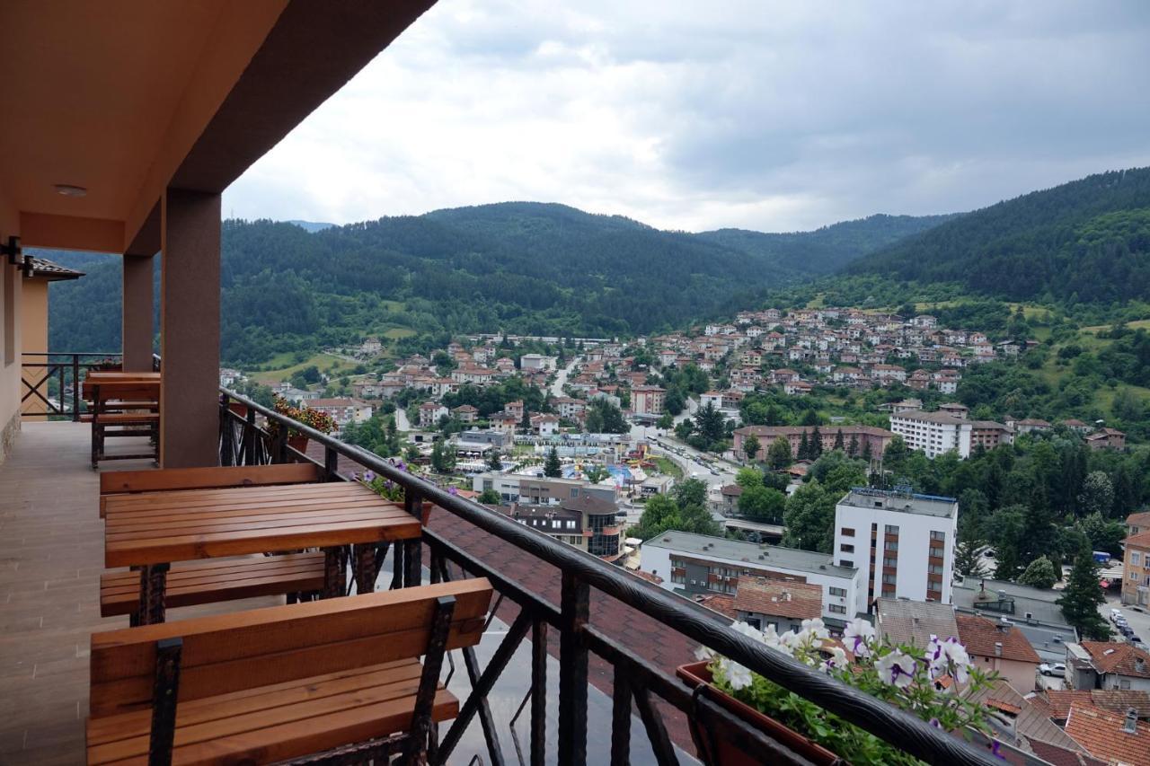 Борник Хил / Bornik Hill Dövlen Dış mekan fotoğraf